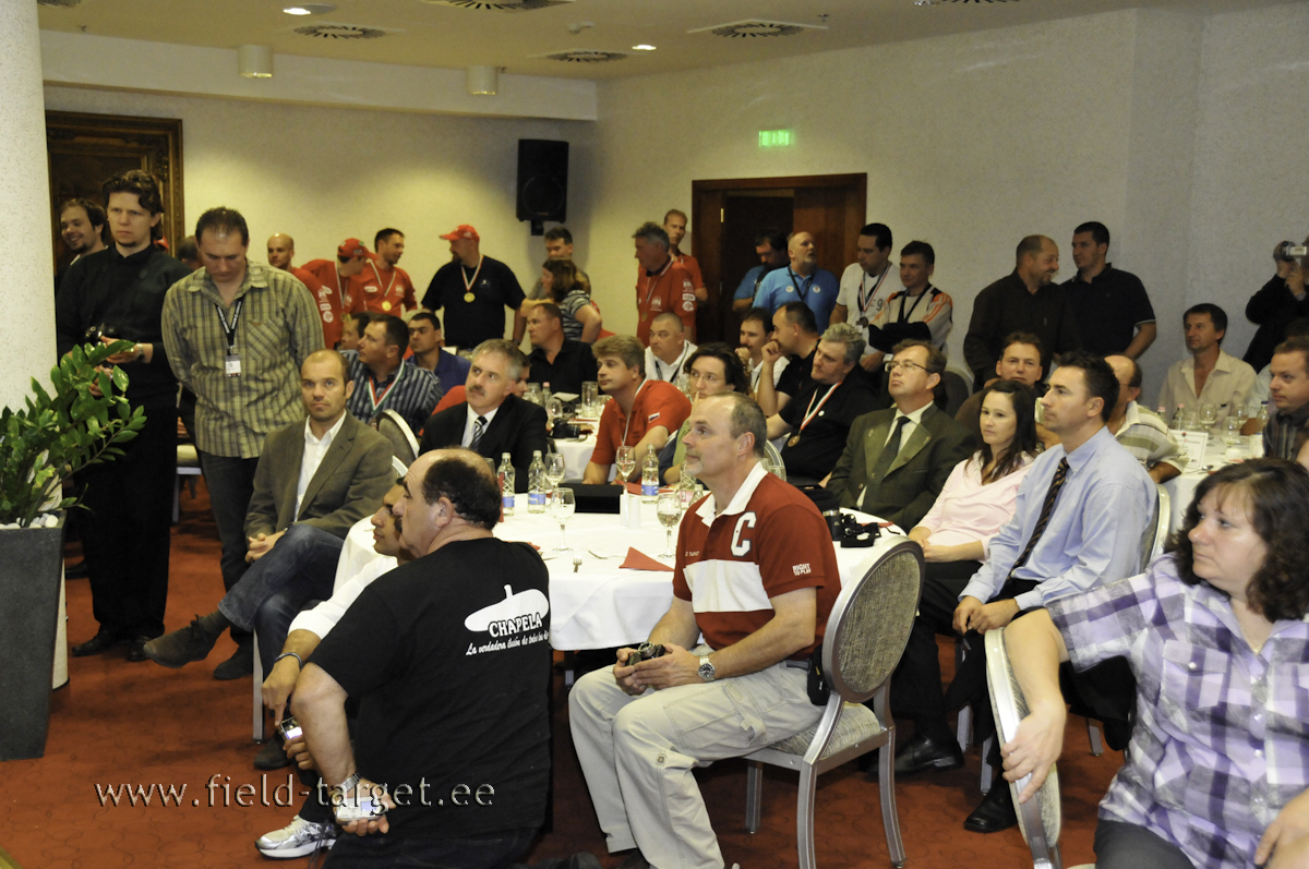 Pinge kasvab. Kohe kuulutatakse välja parimad vedrupüssilaskurid